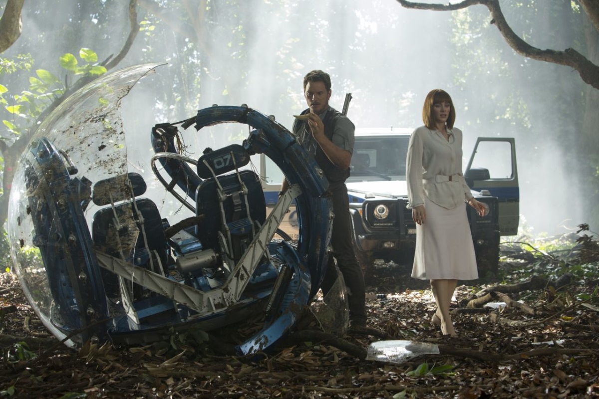 JURASSIC WORLD Delivers Plenty of Dinosaur Thrills