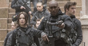 Hunger-Games-Mockingjay-Part-2-army