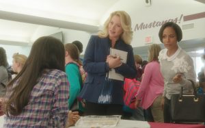 bad-moms-applegate