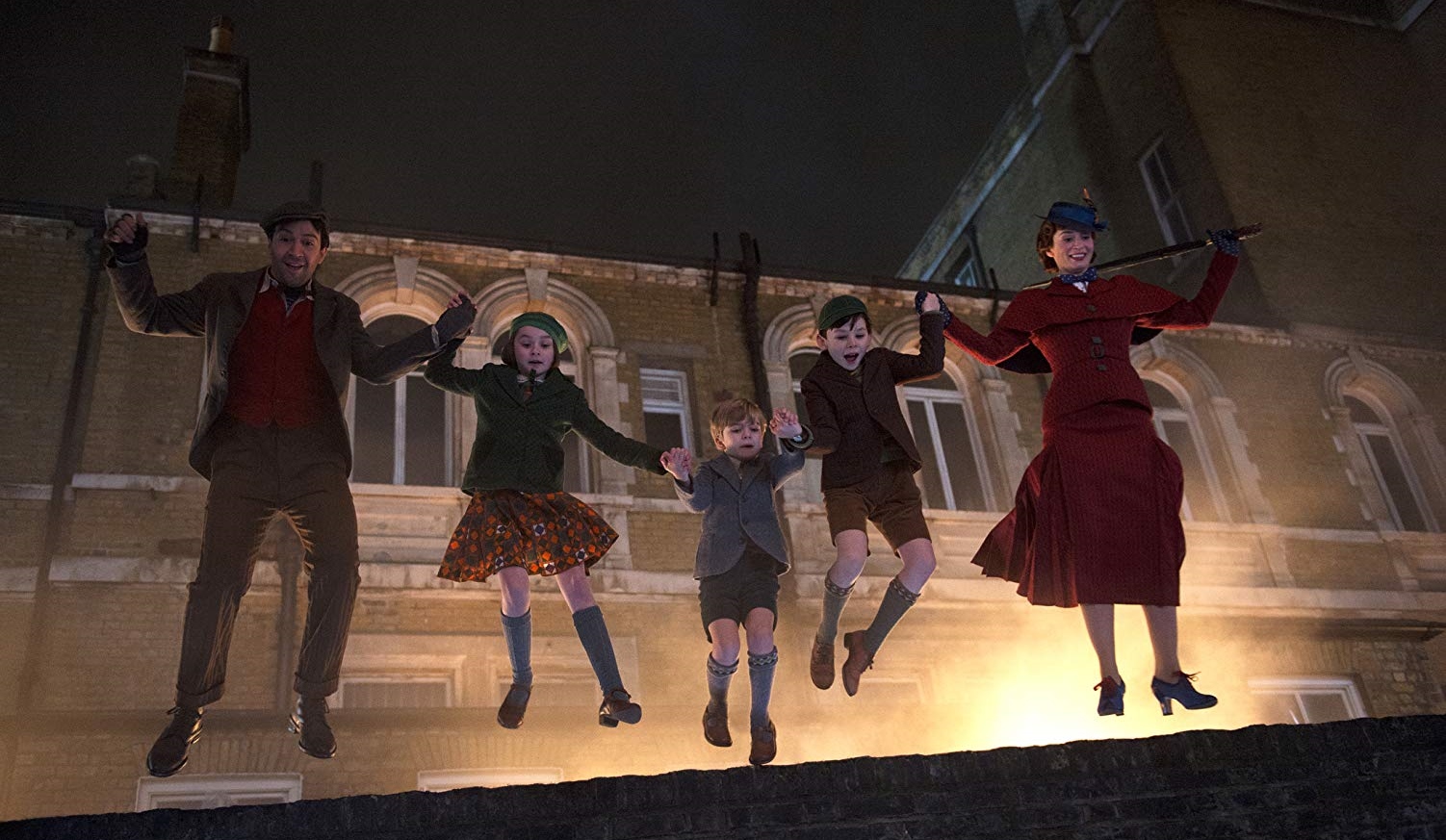 MARY POPPINS RETURNS Breezes In and Surprises