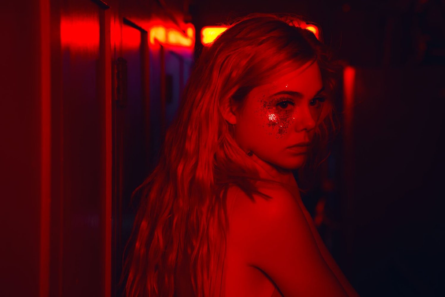 THE NEON DEMON is Eccentric and Bizarre